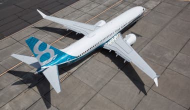 737 MAX 8
