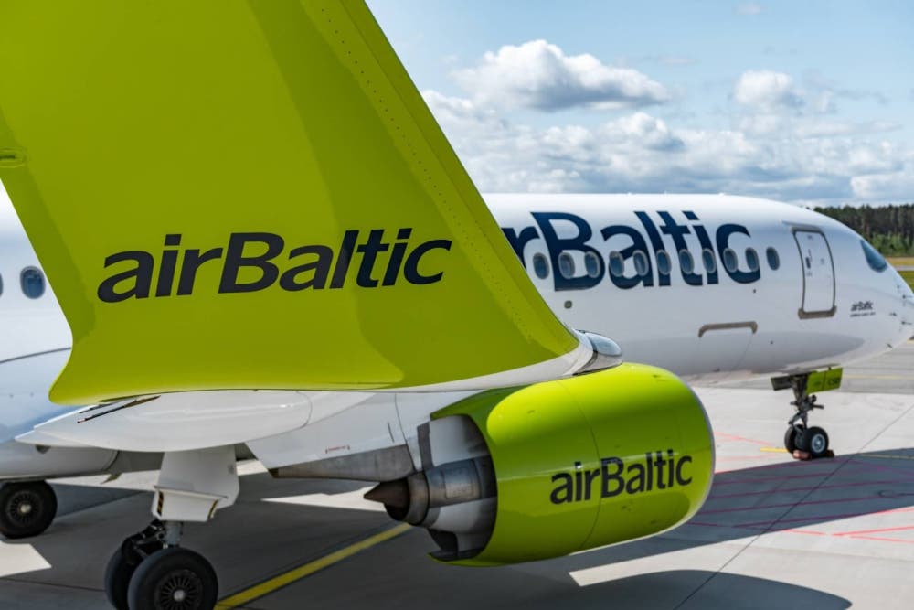 airBaltic Airbus A220