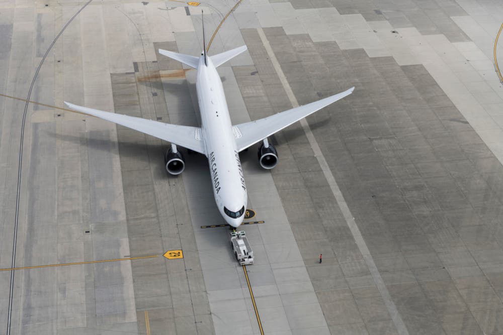 B777-300ER-4