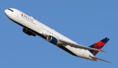 Delta Air Lines Boeing 767-432(ER) 835MH (2)