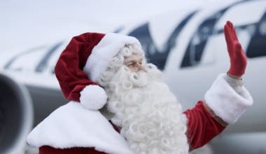 finnair-and-waving-santa-data