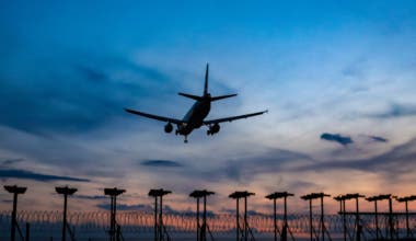 Silhouette landing heathrow
