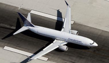 A Copa Airlines Boeing 737-800 at the Runway of Los Angeles