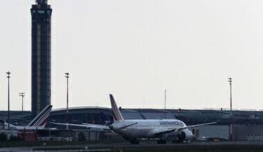 FRANCE-AVIATION-BOMB THREAT-SECURITY