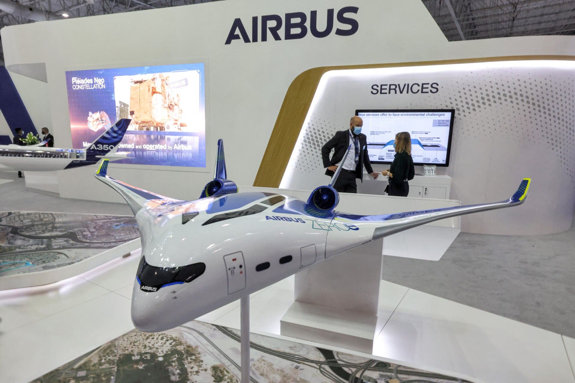 Airbus, A380, Large Aircraft