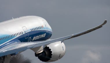 Boeing 787 Dreamliner - Complex wing