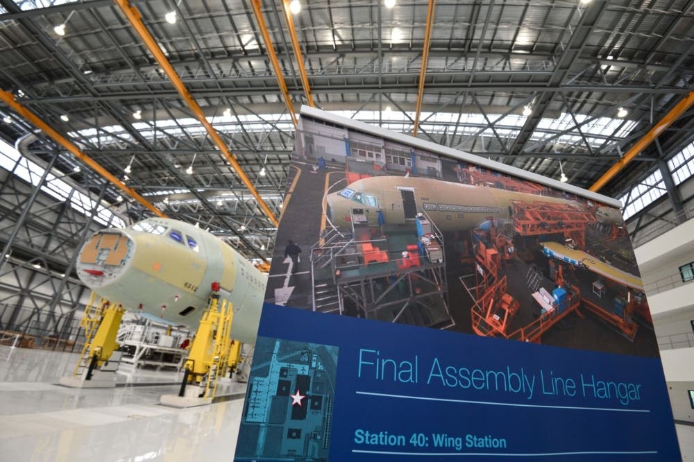 Airbus mobile A320 factory