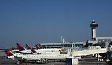 Delta planes at JFK