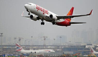 SpiceJet 737 British Airways 747 London