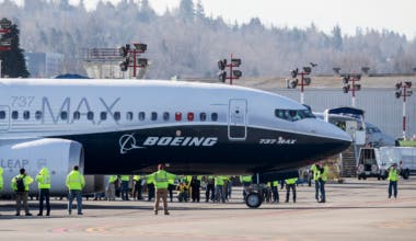 737 MAX 7