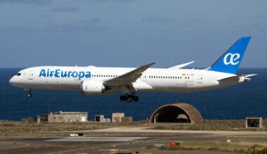 Air Europa Boeing 787-900 dreamliner about to land at Las