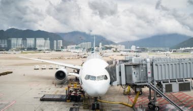 Qatar Airways, Cathay Pacific, Boeing 777
