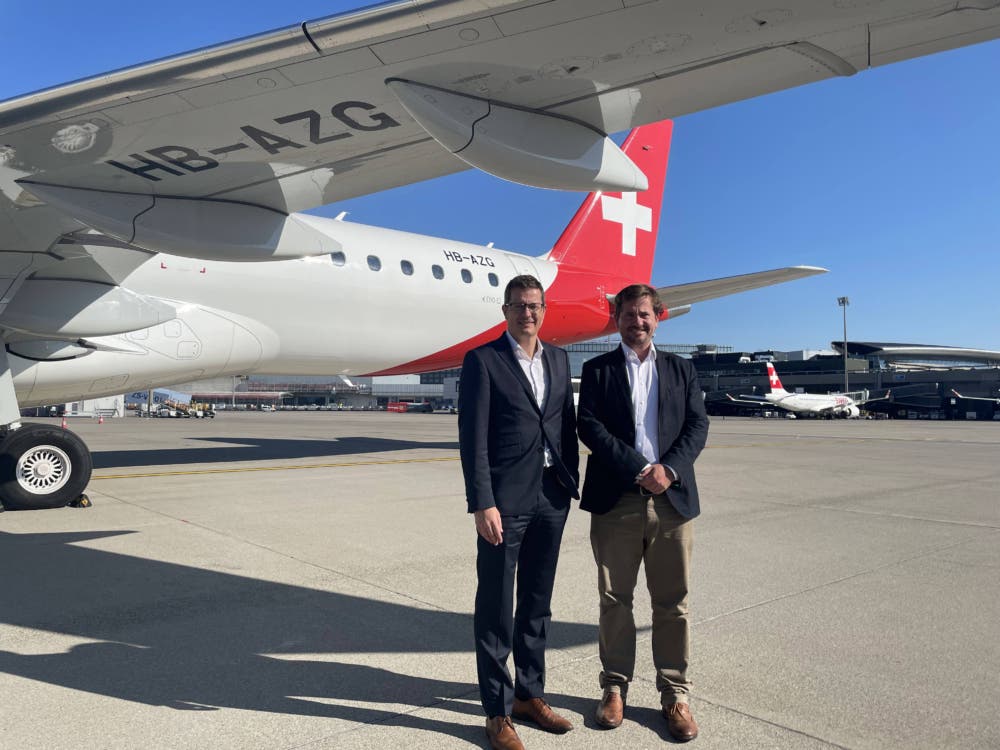 Helvetic first E2 flight to LCY