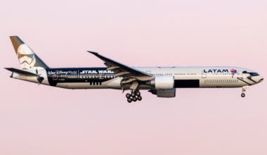 B777-300