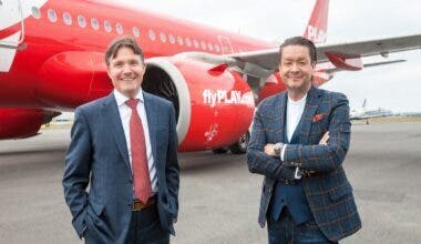 Left to right - Magnus Hardarson, CEO Nasdaq Iceland and Mr. Birgir Jónsson, CEO of PLAY