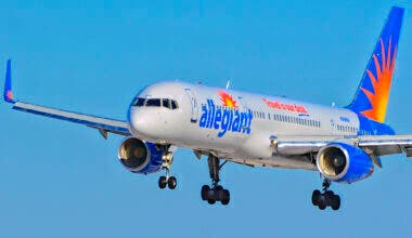 N906NV_Allegiant_Air_Boeing_757-204_(cn_27236-600)_(11005460903)