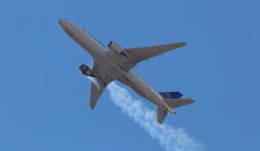 United Airlines, Boeing 777, engine Failure