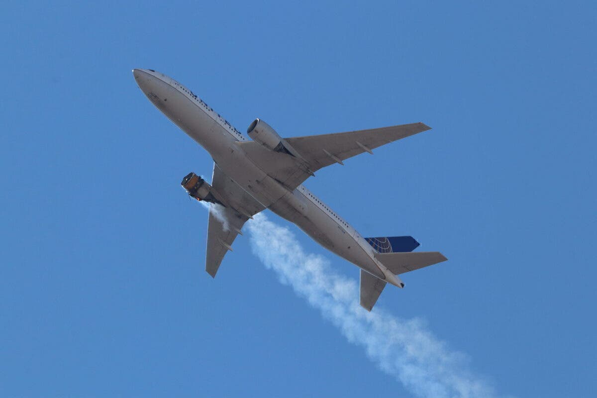 United Airlines, Boeing 777, engine Failure