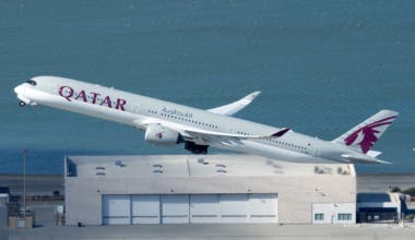 Qatar Airways Airbus A350-1041 A7-AND (4)