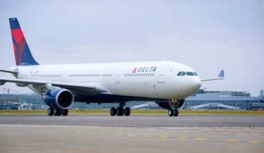 Taxiing of the A330 Delta Airlines MSN1721