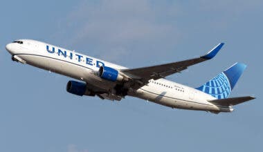 United Airlines Boeing 767-322(ER) N656UA (3)
