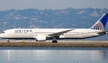 United Airlines Boeing 787-9