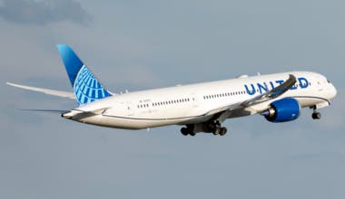 United B787-9