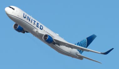 United Boeing 767-300 (2)