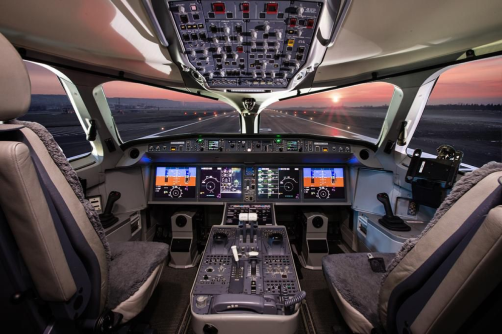 Qantas-A220-e-jets-examination
